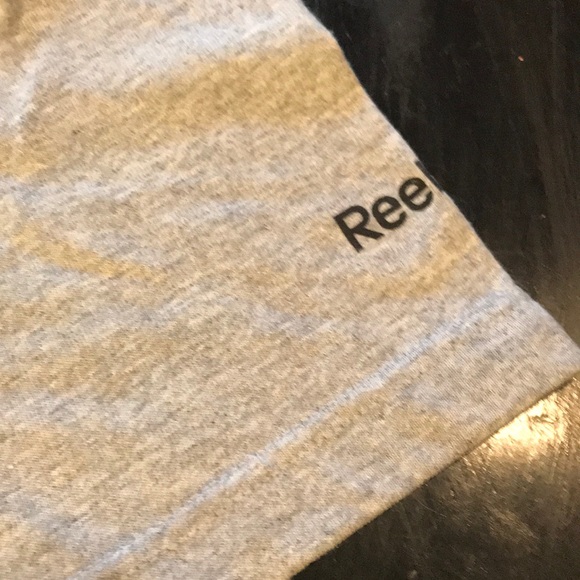 NWOT Men’s Large NFL/ Gray Reebok T Shirt 🌟 - Picture 3 of 5